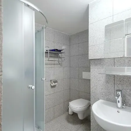 Daire Modern Skolska 20 *