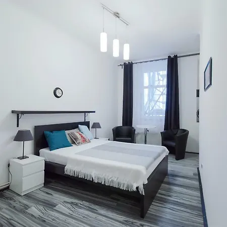 Daire Modern Skolska 20 Prag