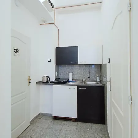 Daire Modern Skolska 20 *