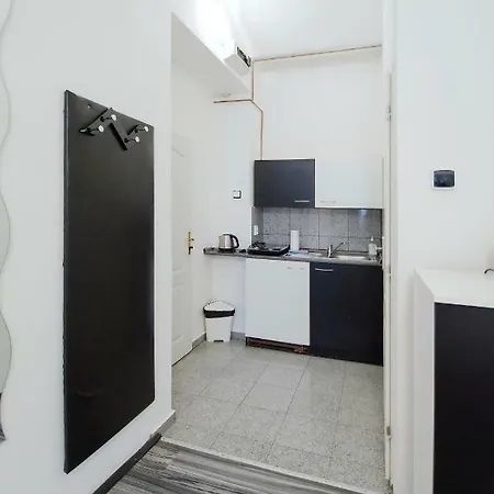 Modern Skolska 20 Apartmán