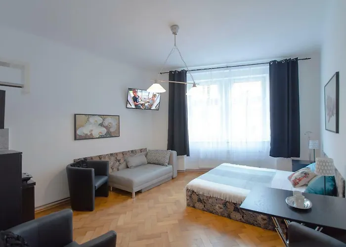 Modern Skolska 20 *